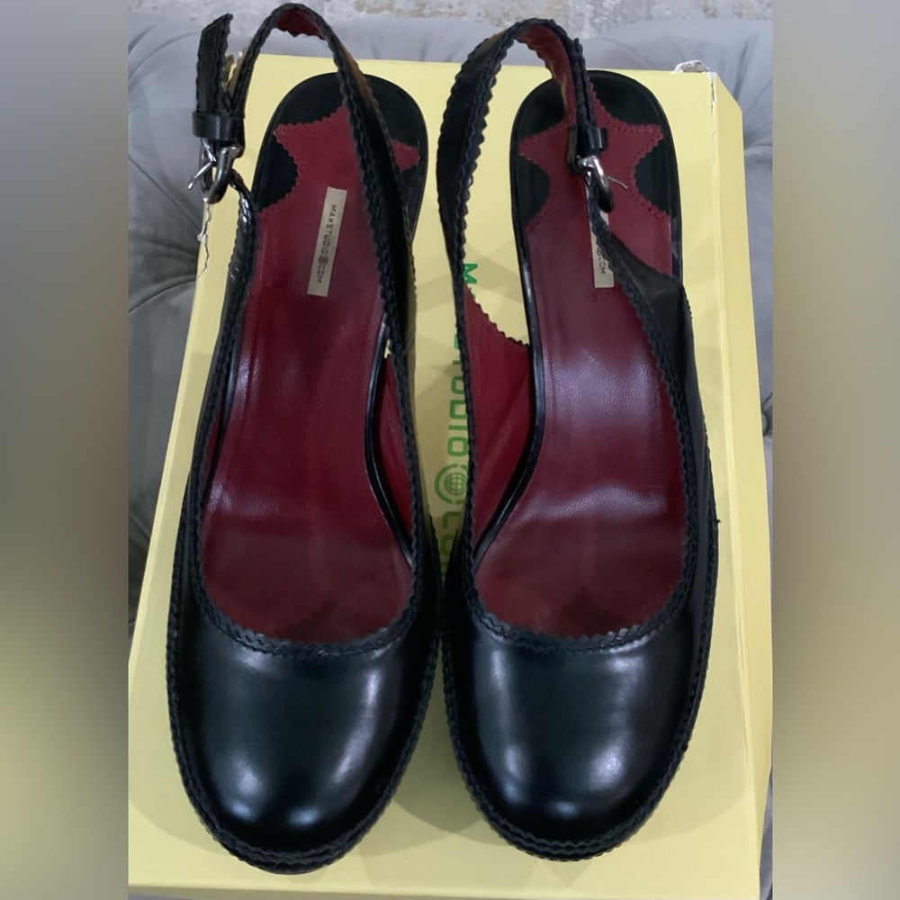 Max Studio Black Sling Back Heels